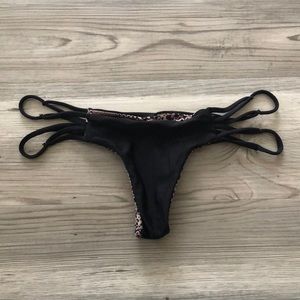 SOLD ✖️✖️ Acacia Bikini Bottoms